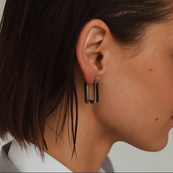 Square hoop earrings - Picture 4 of 4